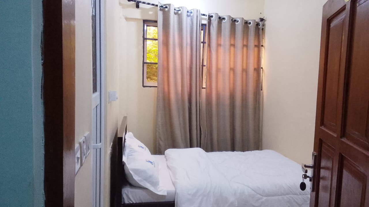 NCHILLI ROYAL LODGE